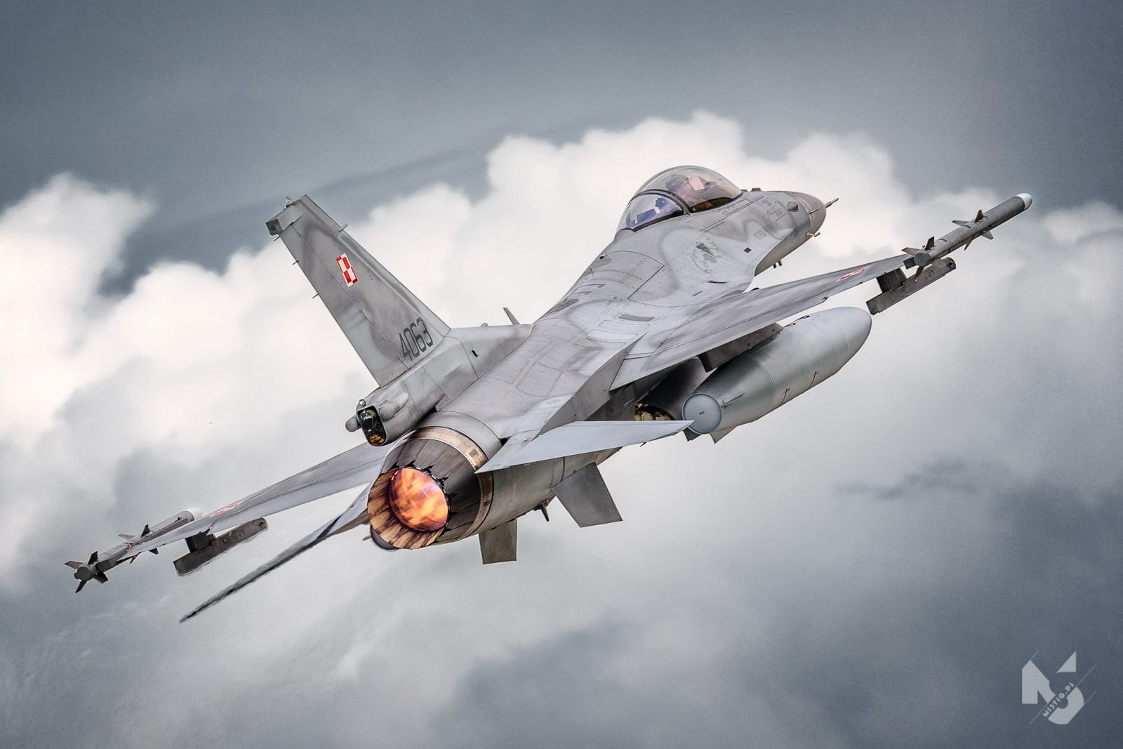 2021_07_27, Akademia Nikona, Łask, F-16