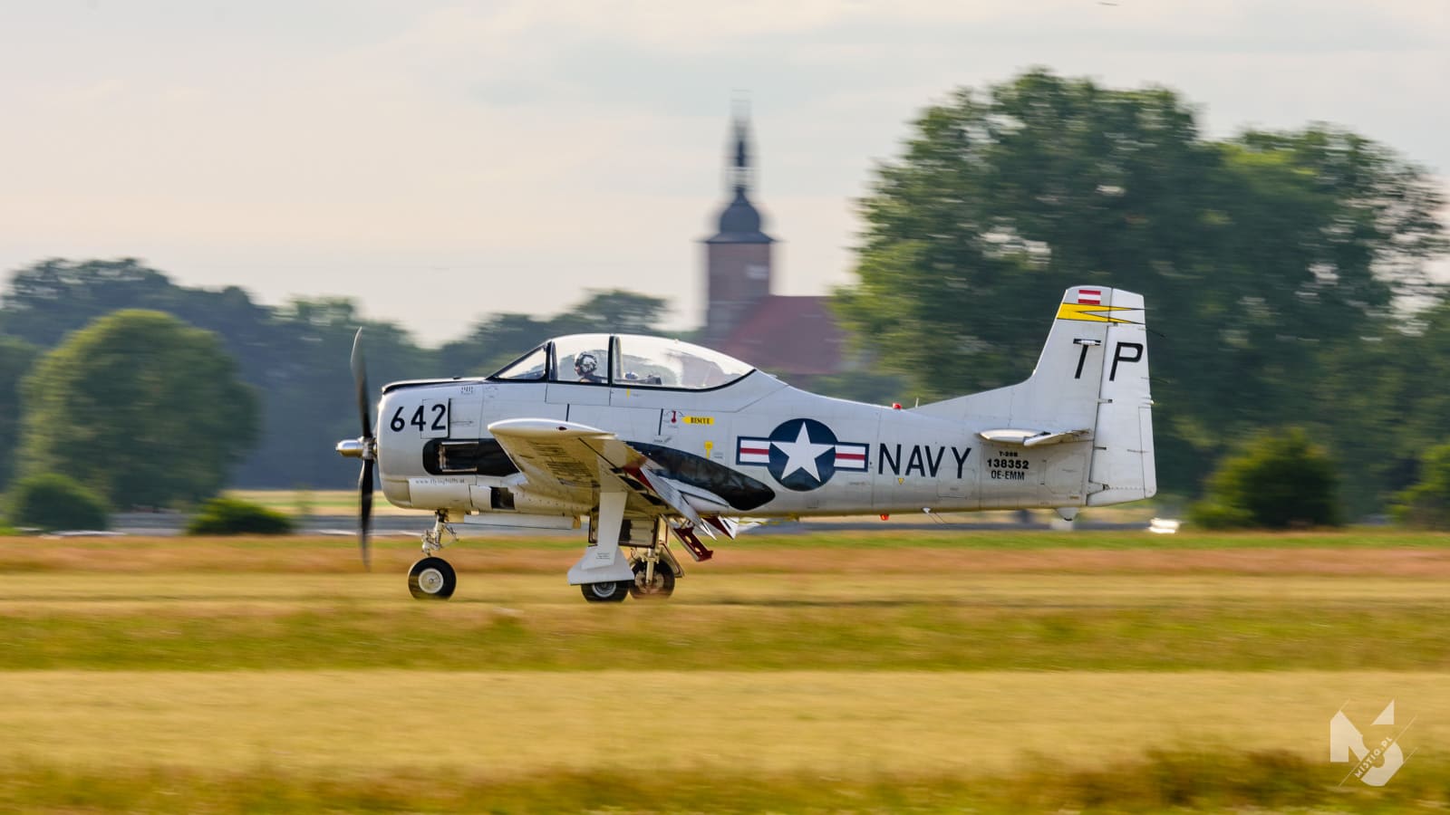2022_06_17, Antidotum Airshow, T-28 Trojan