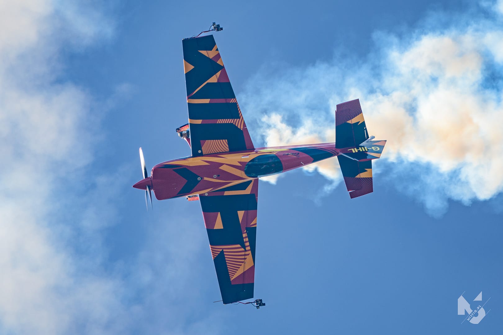 2022_06_17, Antidotum Airshow, Marek Choim, Extra 330SC