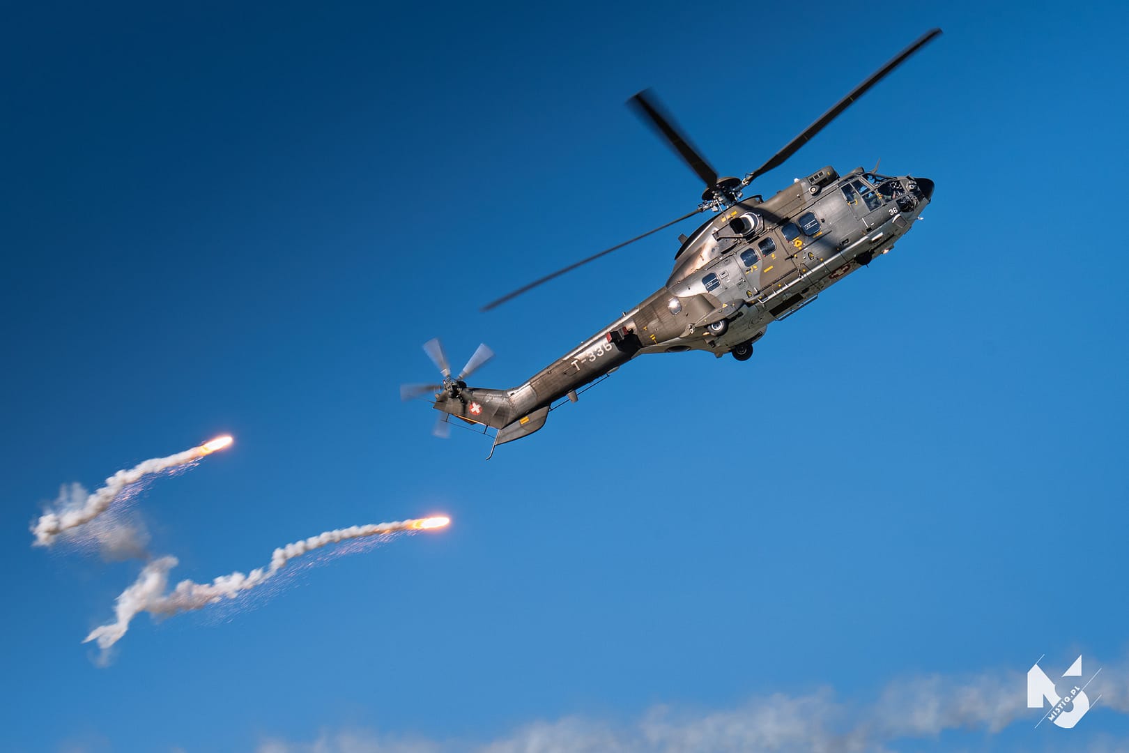 2024_06_22, Antidotum Airshow, Super Puma Display Team
