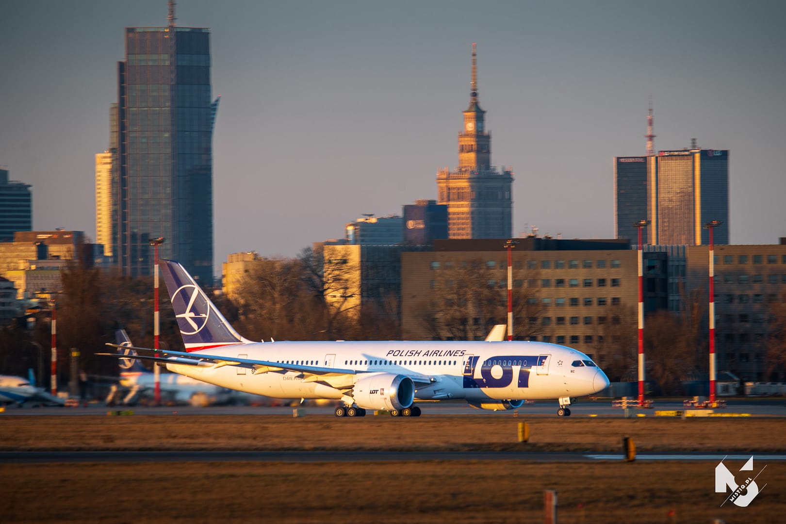 2025_03_15, Warszawa-Okęcie, Boeing 787 Dreamliner