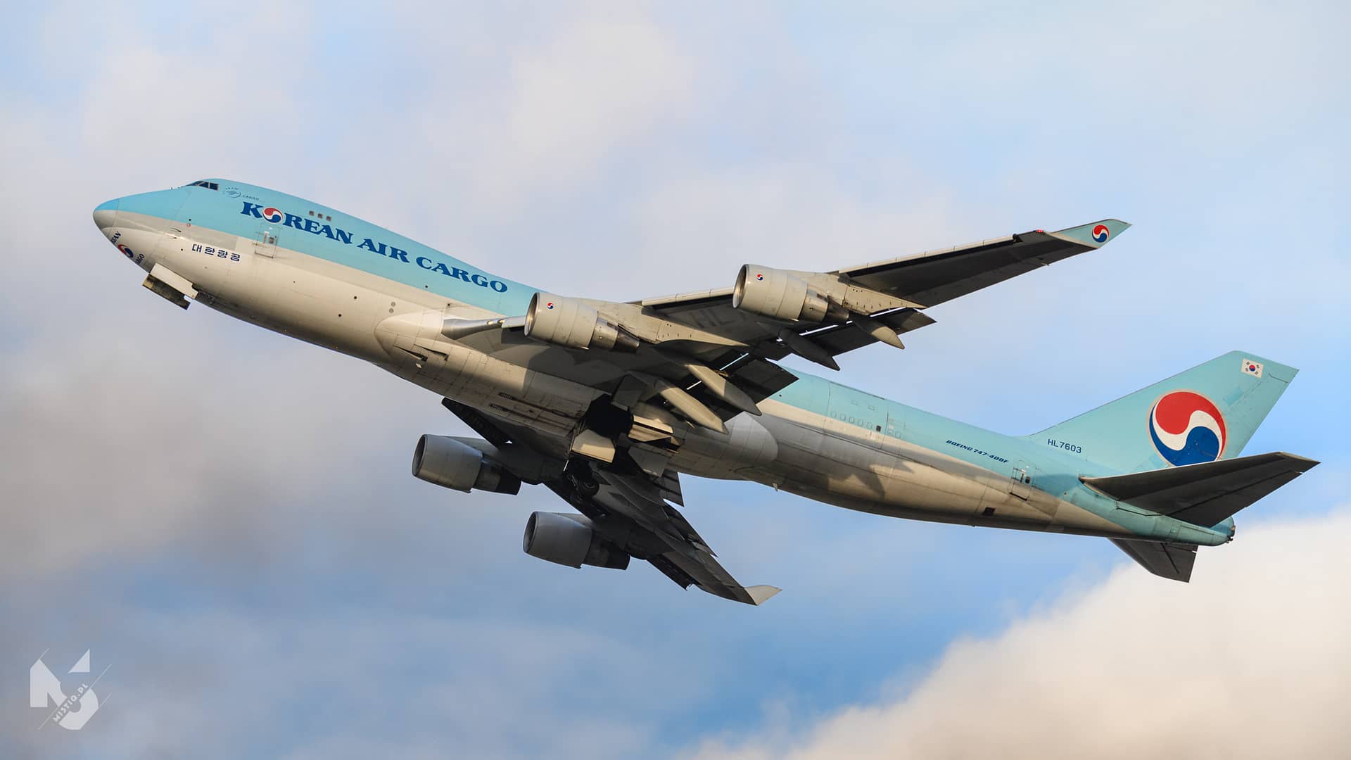 2023_11_26, Boeing 777-300 ER