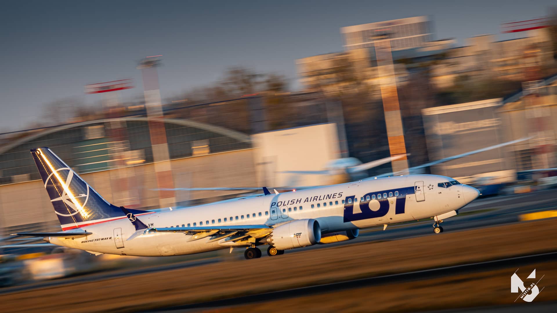 2025_03_15, Warszawa-Okęcie, Boeing 737 MAX 8