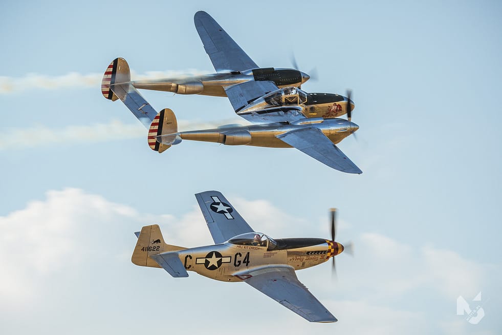 2021_06_19, Antidotum Airshow, P-51 Mustang, P-38 Lightning
